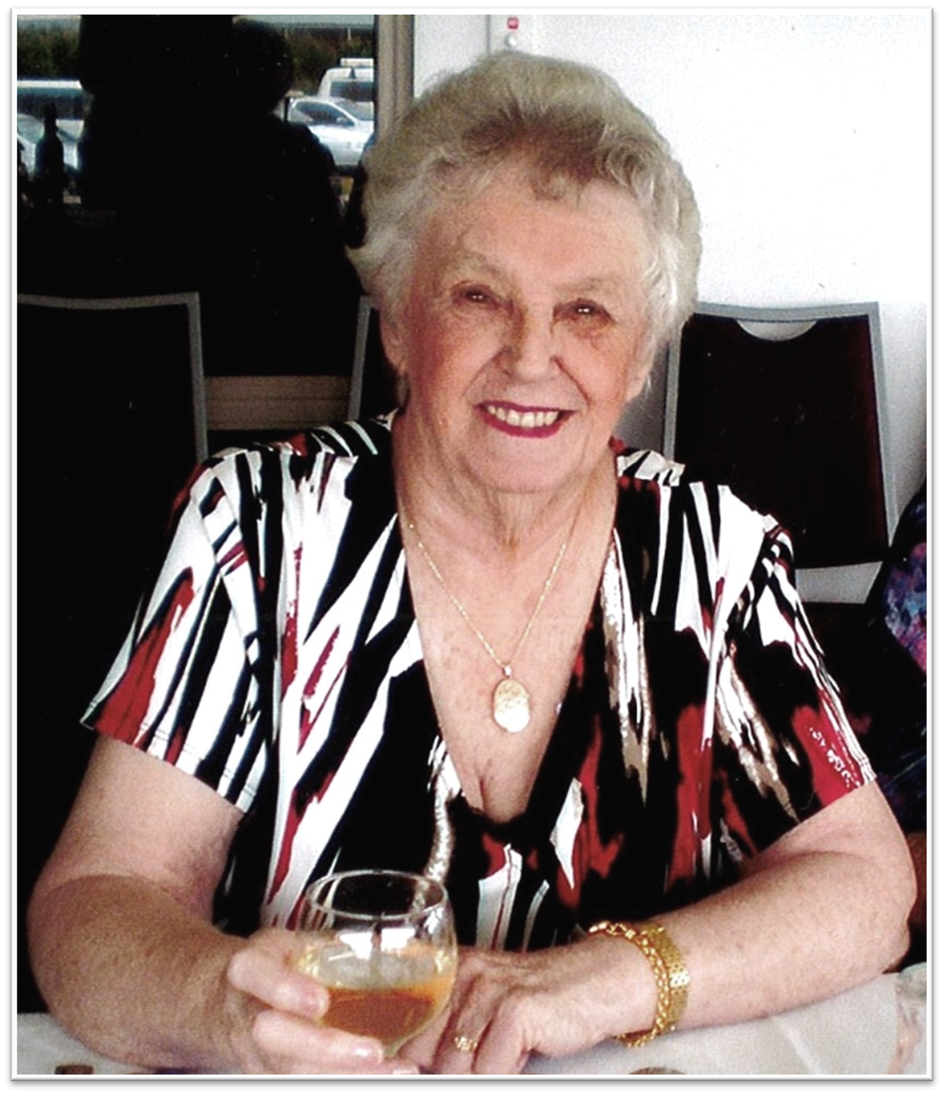 Headshot image of ROBERTS ~ Elizabeth Mavis (Betty)