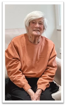 Headshot image of HOLLINGSWORTH – Dawn Lorraine “Dawnie”