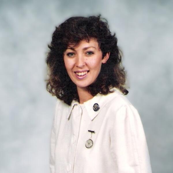 Headshot image of PEARCE ~ Donna Maree